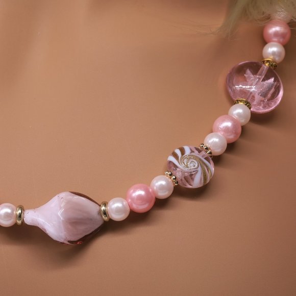 Necklace Pink Hand Blown Glass Beads. Lobster Clasp. - Picture 3 of 3